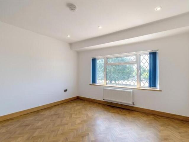 Bungalow for sale in Midway, Kent