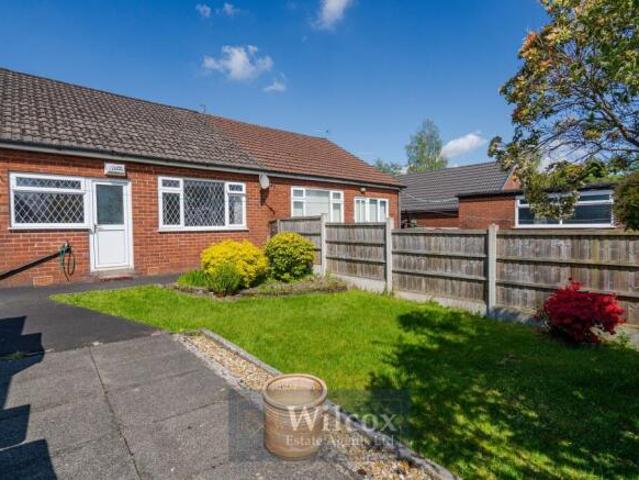 Bungalow for sale in Lee Bank, Greater Manchester