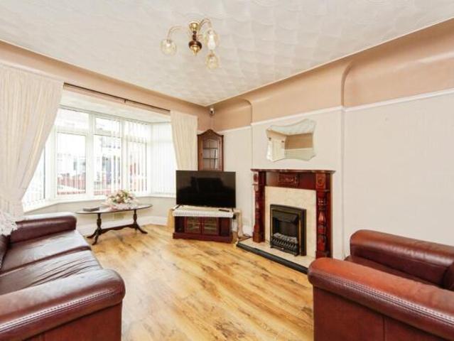 Bungalow for sale in Calderstones