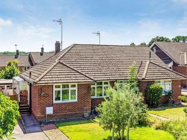 House for sale in Pachesham Park, Surrey