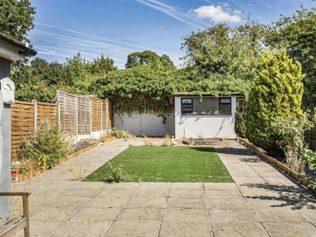 Bungalow for sale in Chingford, Greater London
