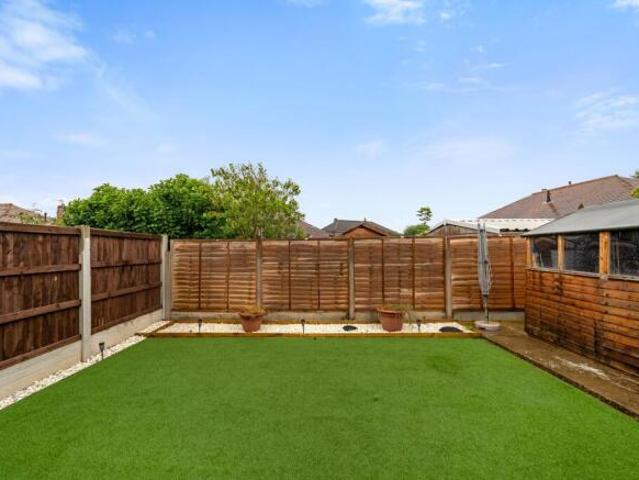 Bungalow for sale in Paddington, Greater London
