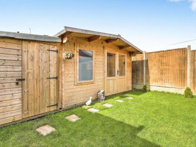 Bungalow for sale in Northampton, Northamptonshire