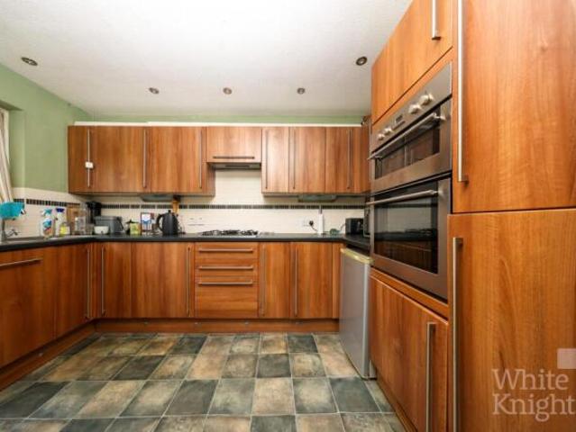 Bungalow for sale in Kintbury, West Berkshire