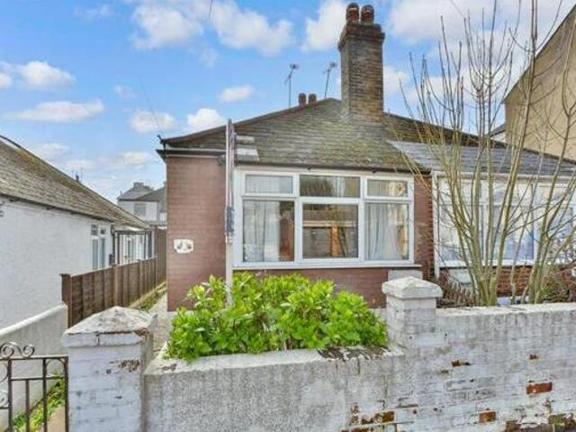 House for sale in Brompton, Gillingham