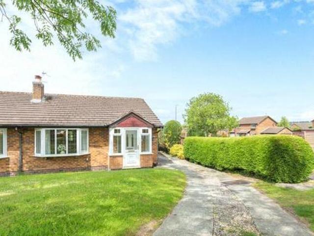 House for sale in Shirebrook Park, Charlesworth