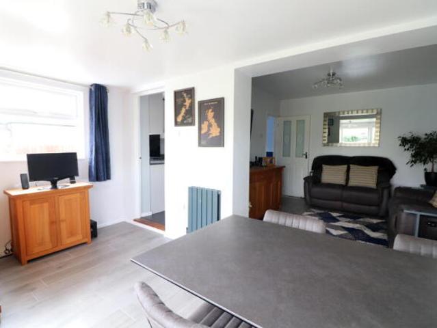 Bungalow for sale in Luton