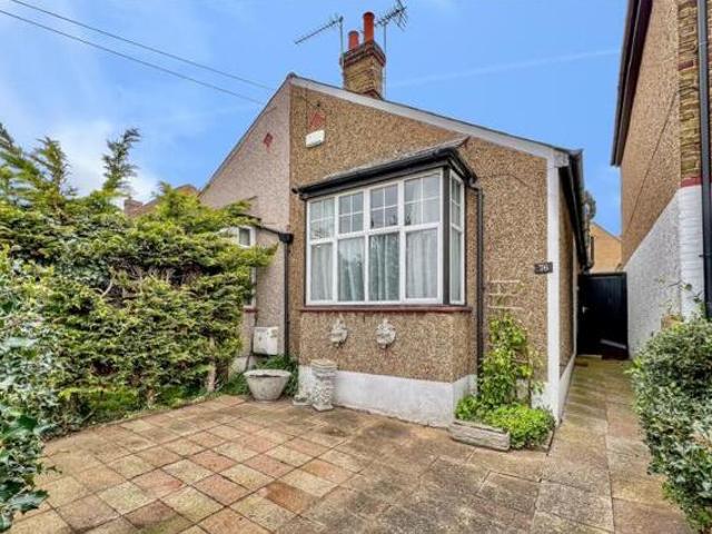 House for sale in Kings Farm, Hamerton