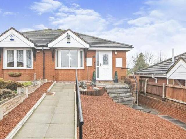 House for sale in Halesowen, West Midlands