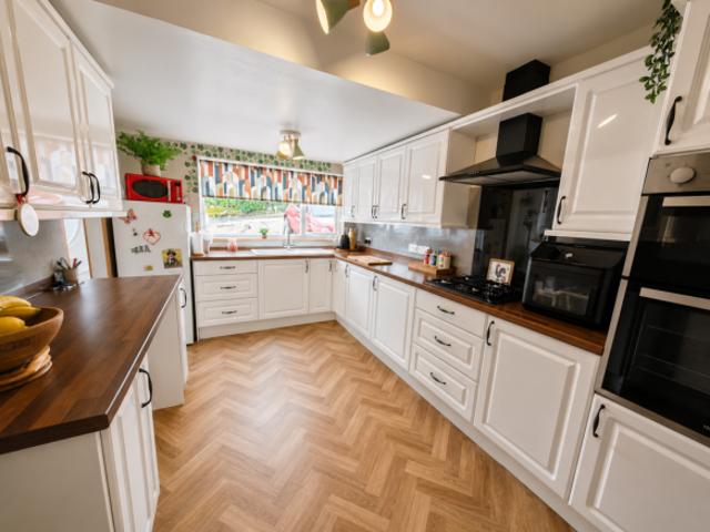 Bungalow for sale in Watergate, Devon