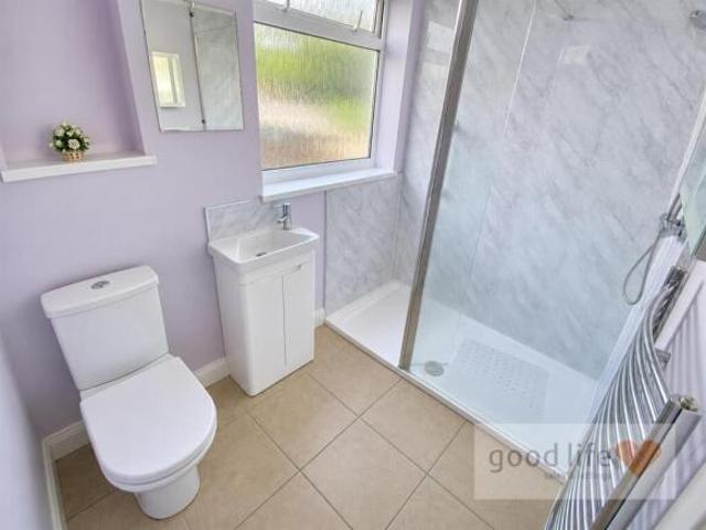 Bungalow for sale in Barnes, Greater London