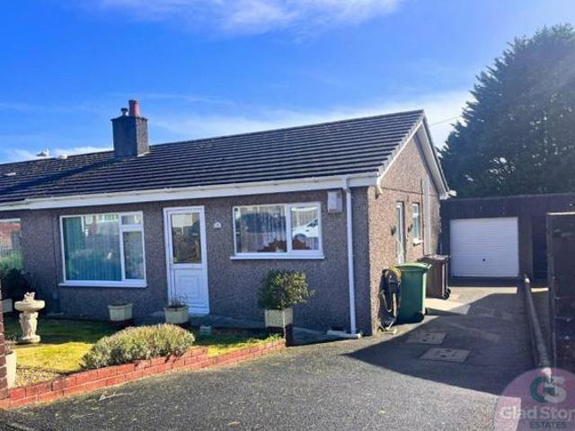 House for sale in Follaton, Strode