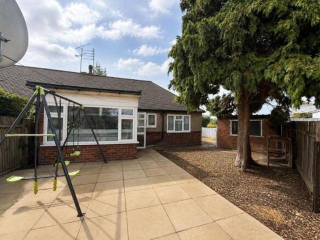 Bungalow for sale in Luton