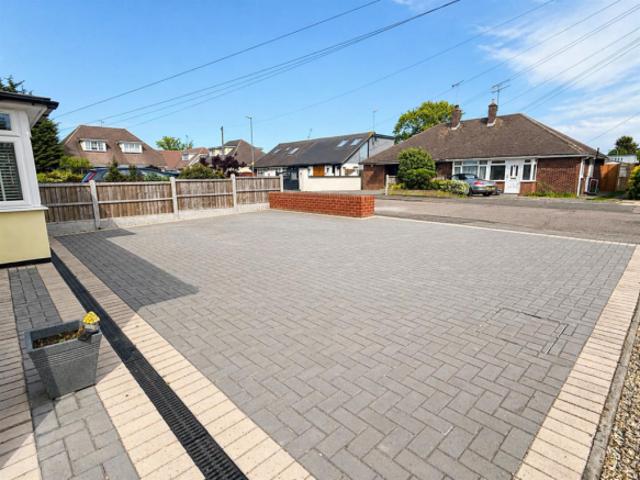 Bungalow for sale