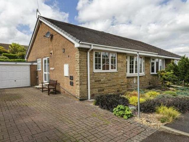 House for sale in Huddersfield, West Yorkshire