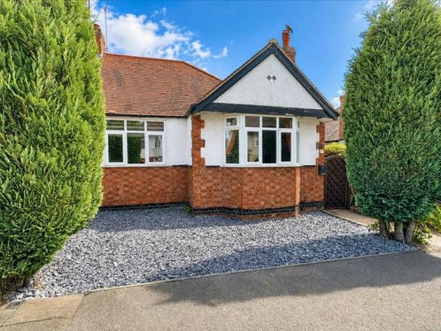 Bungalow for sale in Northampton, Northamptonshire