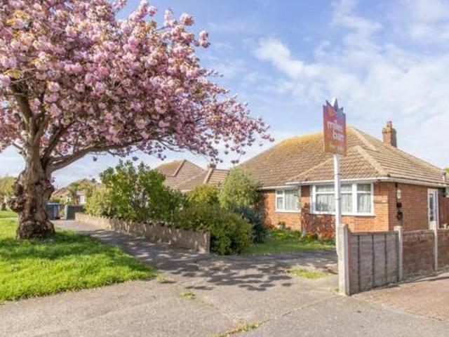 House for sale in Millmead, Acol