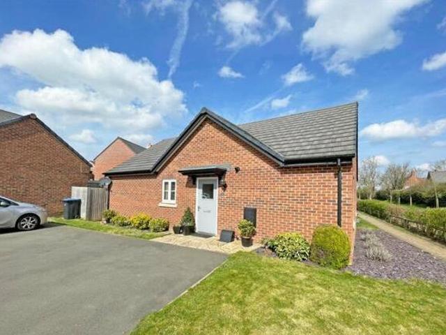 House for sale in Stanford On Avon, Leicestershire