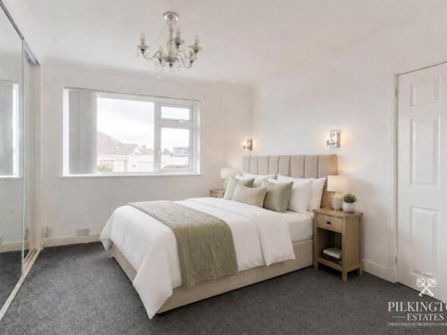 Bungalow for sale in Follaton, Strode