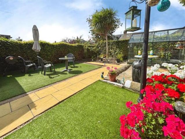 Bungalow for sale in West Yorkshire