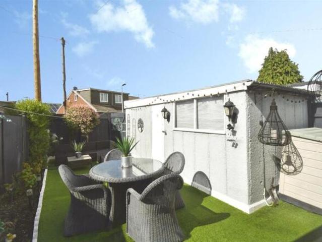 Bungalow for sale in London Borough of Sutton, Greater London