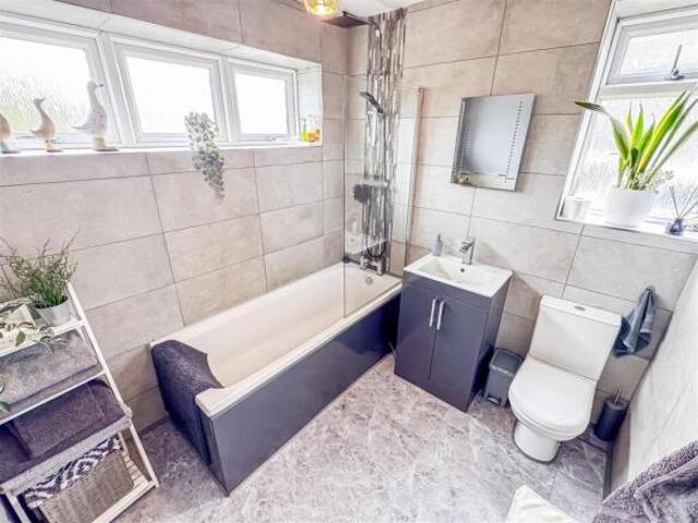 Bungalow for sale