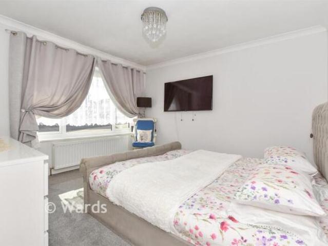 Bungalow for sale in Midway, Kent