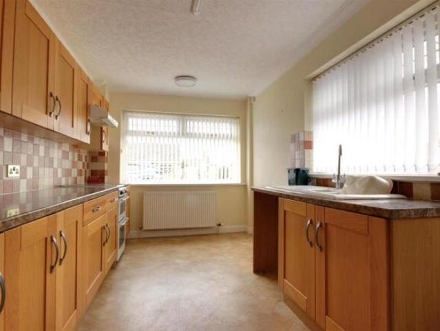 Bungalow for sale in Kingswood, Hull