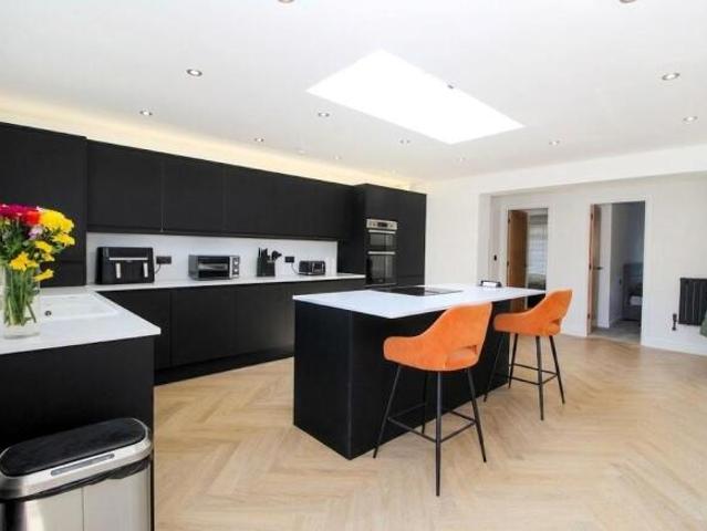Bungalow for sale in Acol, Kent