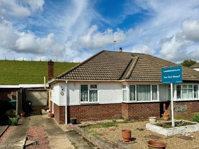House for sale in Shepperton, Spelthorne