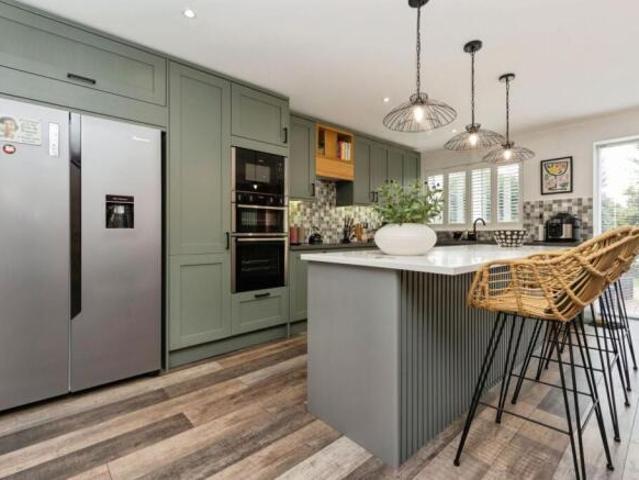 Bungalow for sale
