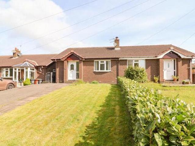 House for sale in Shirebrook Park, Charlesworth