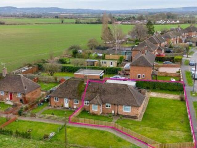 House for sale in Stone, Baswich