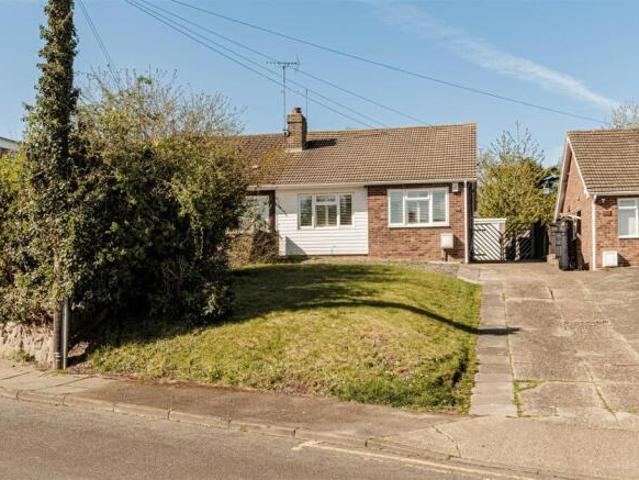 Bungalow for sale in The Bridge, Kent