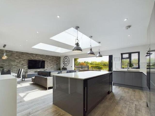 House for sale in Berrick Salome, Oxfordshire