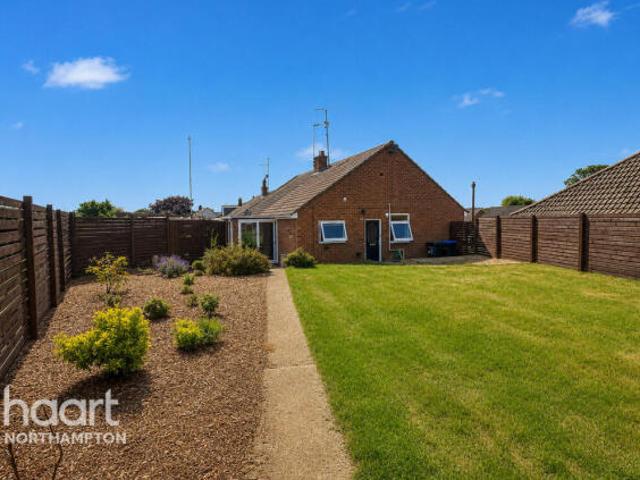Bungalow for sale in Northampton, Northamptonshire
