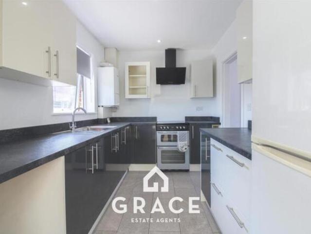 Bungalow for sale in Castle Hill, Key Street