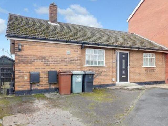 House for sale in Wrenthorpe, West Yorkshire