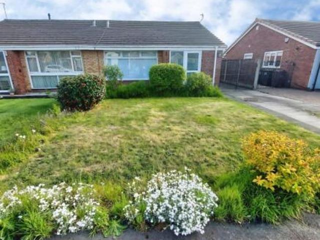 Bungalow for sale in Calderstones