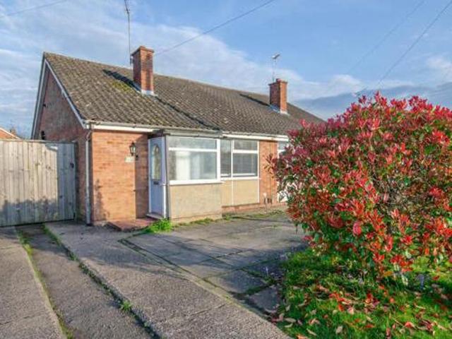 House for sale in Overslade, New Bilton