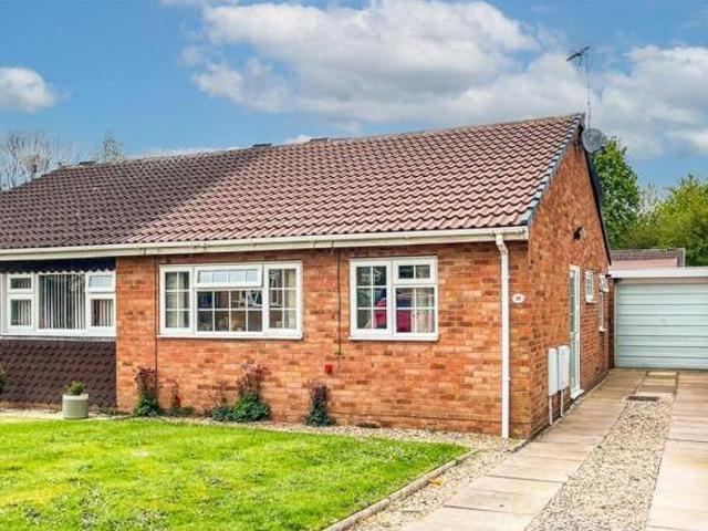 House for sale in Woodloes Park, Green Close