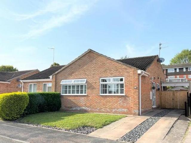 House for sale in Woodloes Park, Warwick