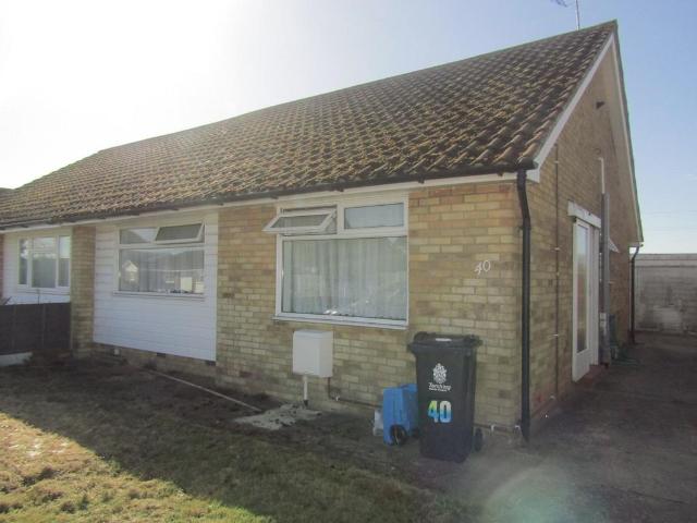 Bungalow for rent in Frinton and Walton, Dale Hill