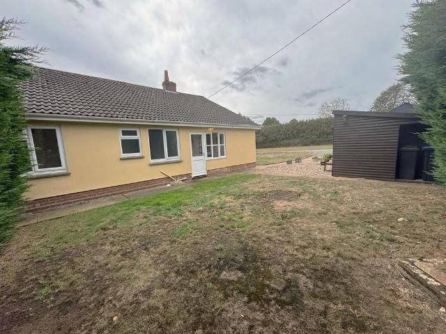 Bungalow for rent in Bedingfield, Suffolk