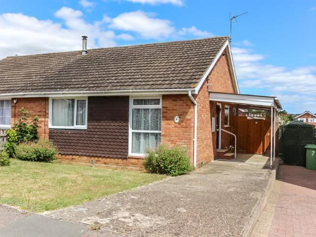 Bungalow for rent in Hatton Park, Wellingborough