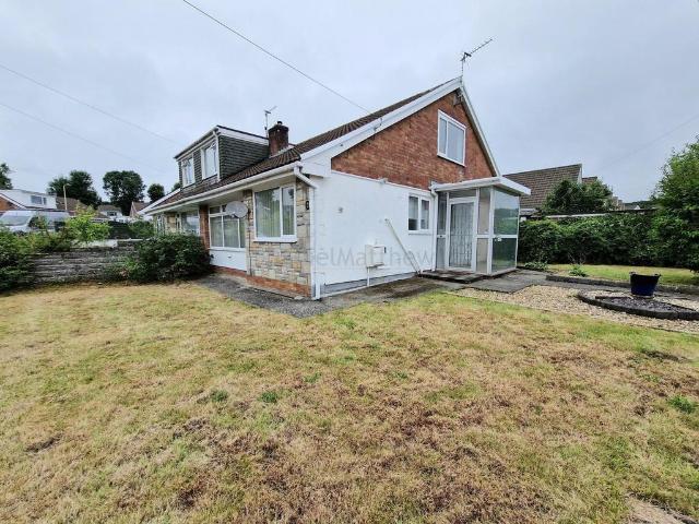 Bungalow for rent in Pencoed