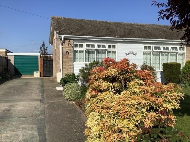 Bungalow for rent in Highwoods, Fordham Heath