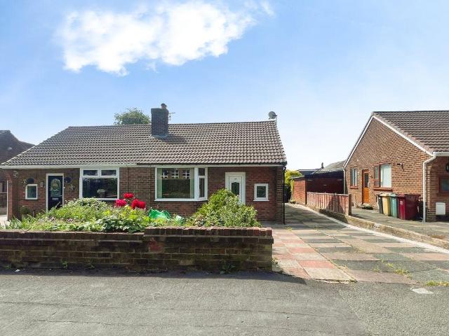 Bungalow for rent in Bradshaw, Lee Bank