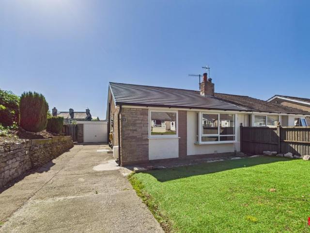 Bungalow for rent in Holme
