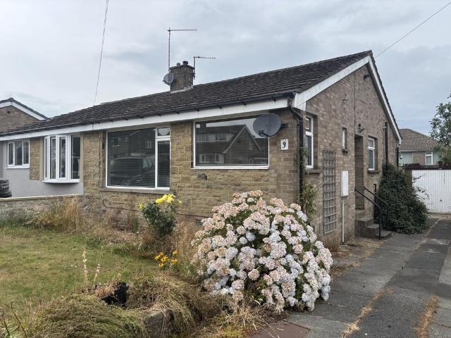 Bungalow for rent in Cullingworth, West Yorkshire